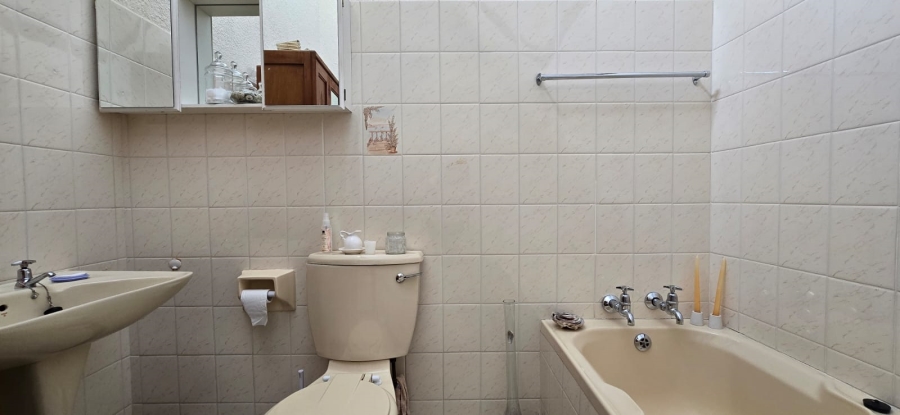 1 Bedroom Property for Sale in Oudorp North West